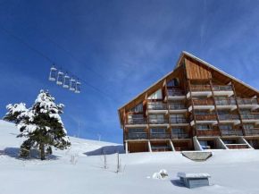 Alpe d'Huez Houses - Chalet des Roches - Duplex, SUR les pistes de 3 chambres ! L-Alpe D-Huez